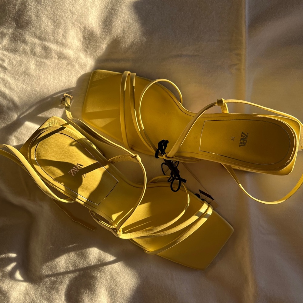 Zara yellow strappy block heels